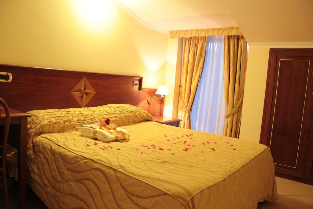Lion's 3* Falerna